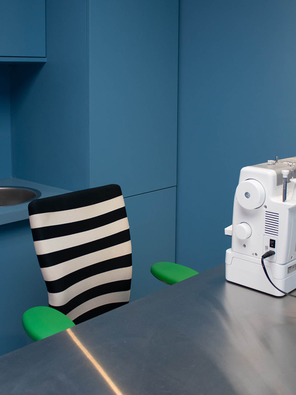 Essayage de prototypes en développement au Studio Patine