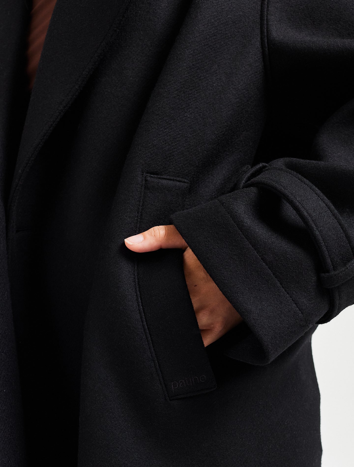 Rose mesure 1,73m et porte le "1990" en taille S